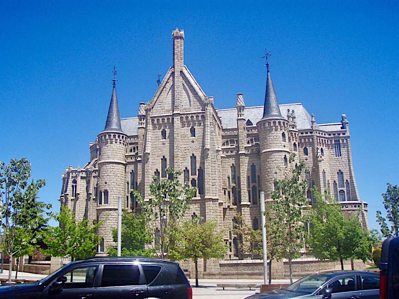 アストルガガウディ教会