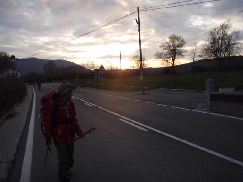 ロンセスバーレス夜明け姉