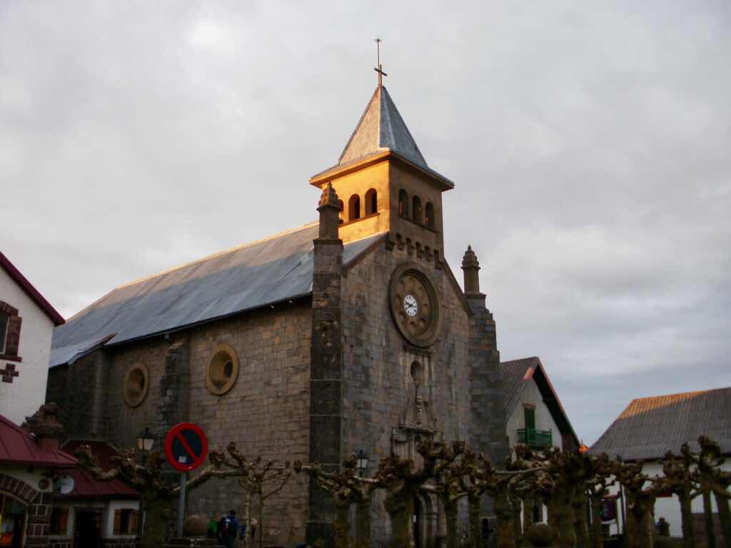 教会ロンセスバーレスからあと