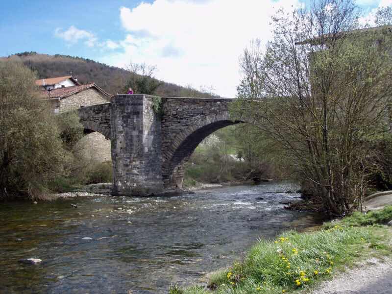 ロンセスバーレス後石橋