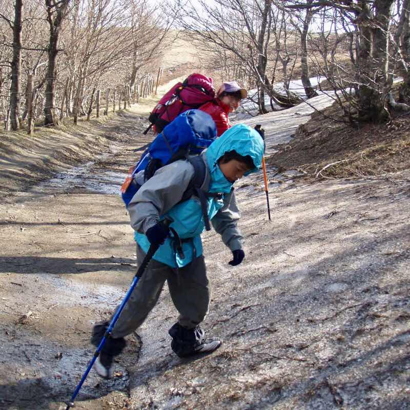 ピレネー残雪2人