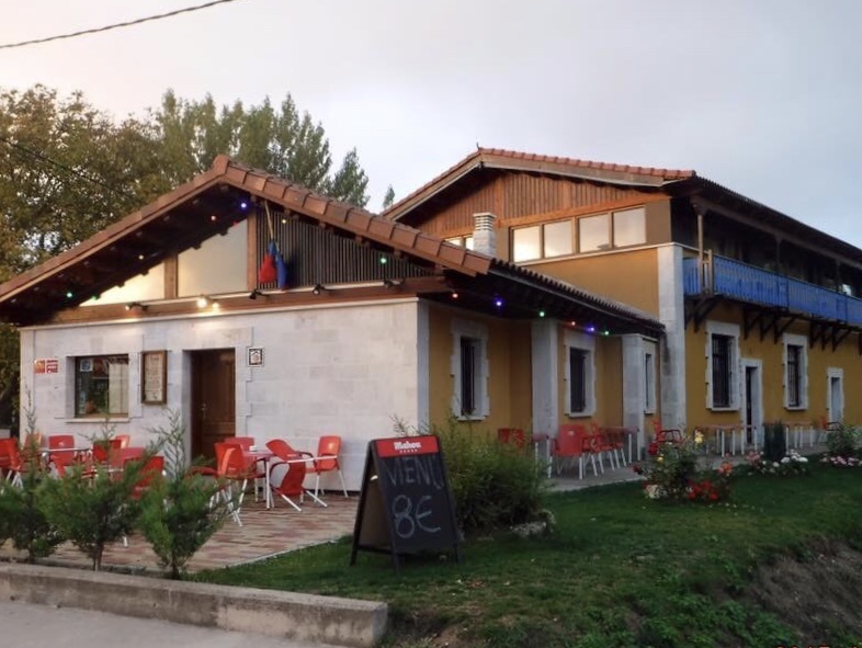 おかんとアイアルベルゲ泊まった