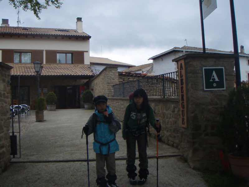 ウテルガアルベルゲ前