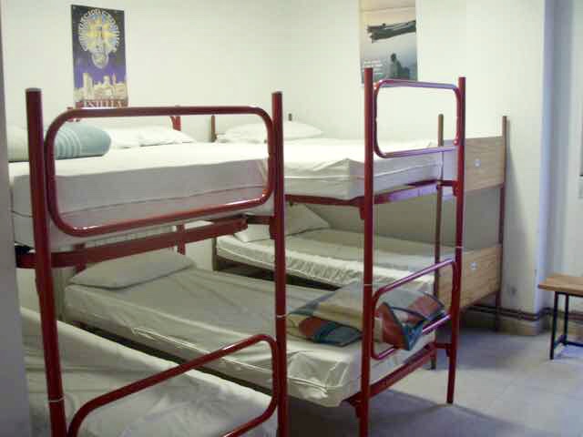 424アルベルゲベッド