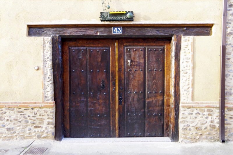 スエこげ茶開き戸