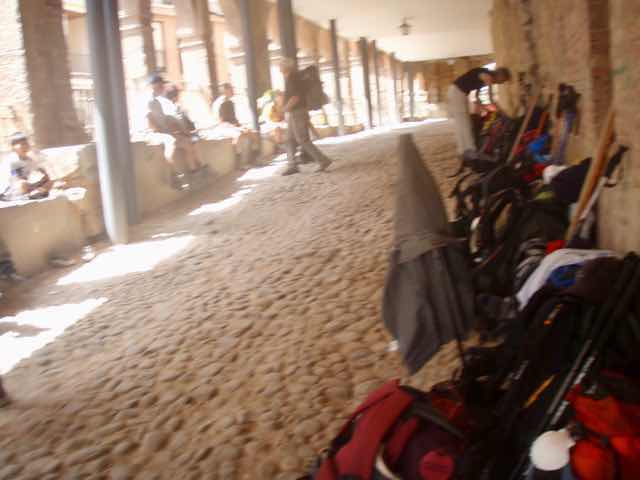 429ナバラッテトンネル待ち