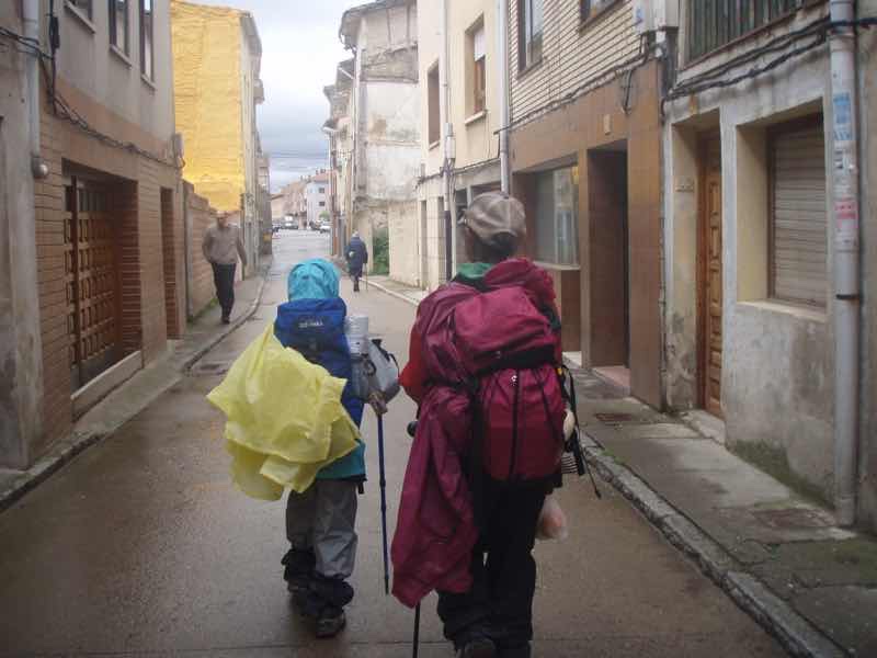 503街をぬける伝茶