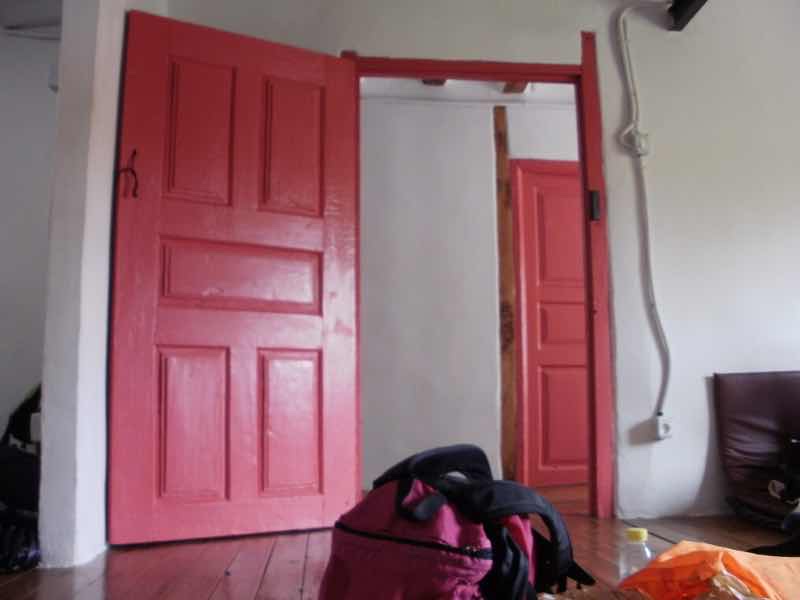 503トサントス赤ドア