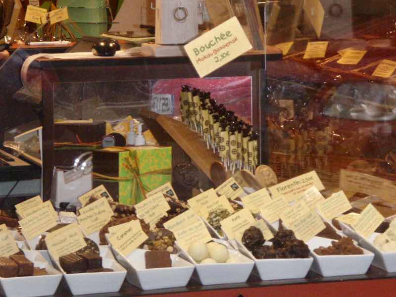 415サンジャンピエドポー、チョコレート店、サンティアゴ巡礼