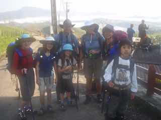 416カミーノ、サンティアゴ巡礼、ピレネー、オリソンジョイン一家と