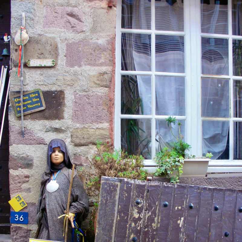 415サンジャンピエドポー、アルベルゲ、ディスプレイ、サンティアゴ巡礼