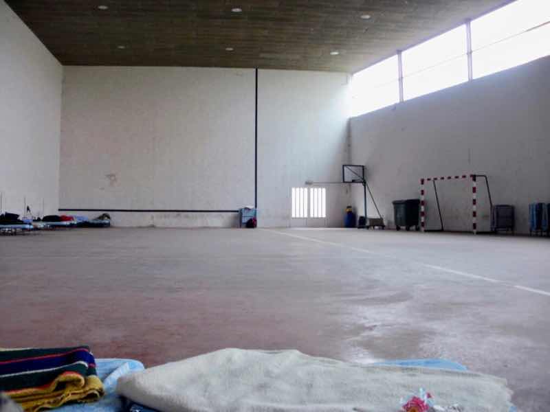 507オルニージョス体育館に泊まるC