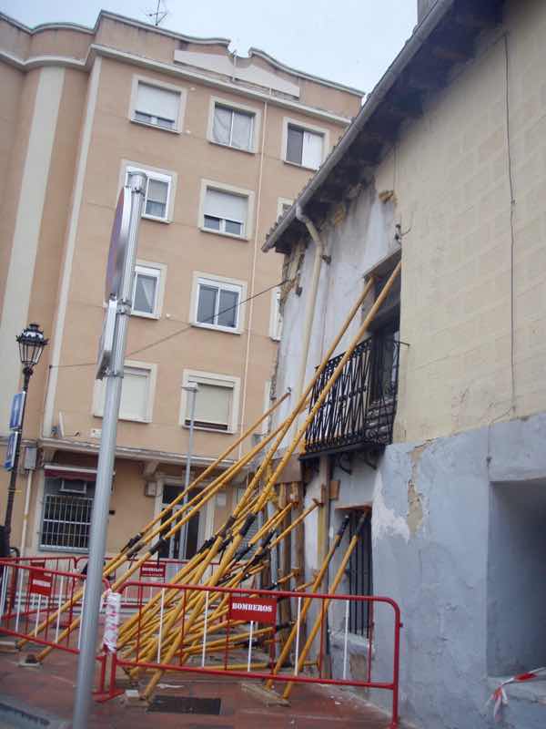 507スペイン家の補修