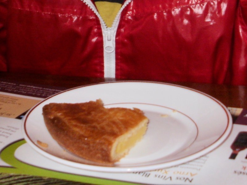 416カミーノ、サンティアゴ巡礼ピレネー、オリソンディナーケーキ