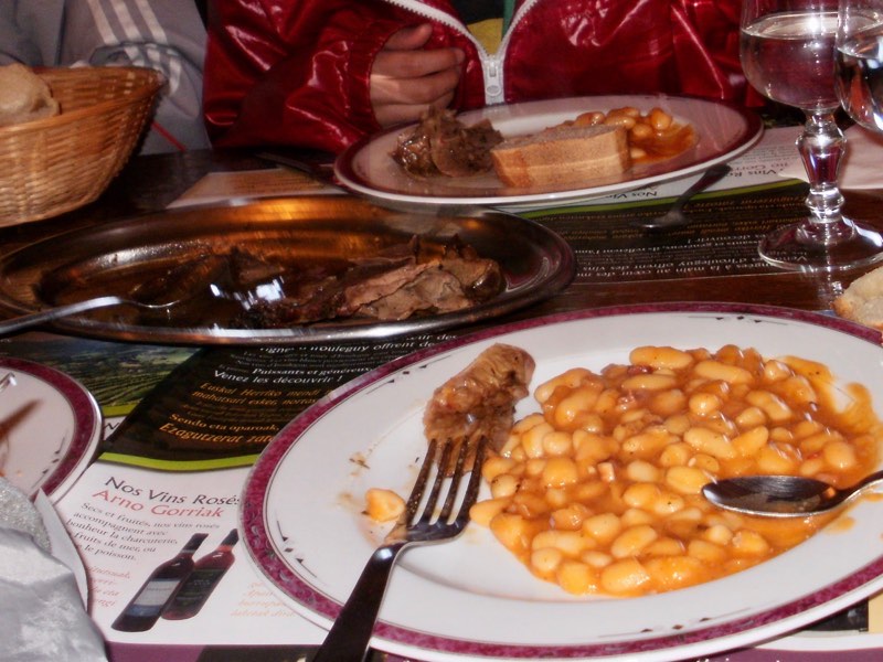 416カミーノ、サンティアゴ巡礼ピレネー、オリソンディナー豆