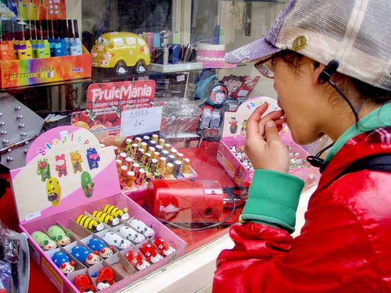 512 カルサディージャ・デ・ラ・クエッサ カミーノ　行く前の街、お菓子や 1