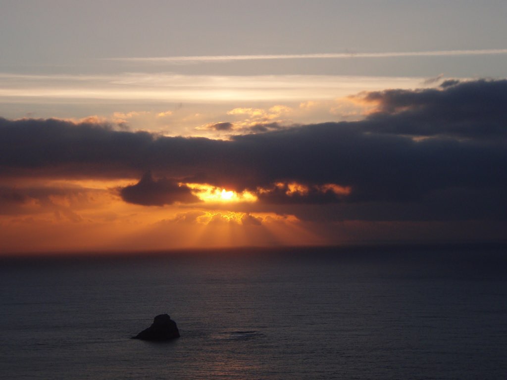 カミーノ 大西洋 フィステラ 夕焼け 沈む