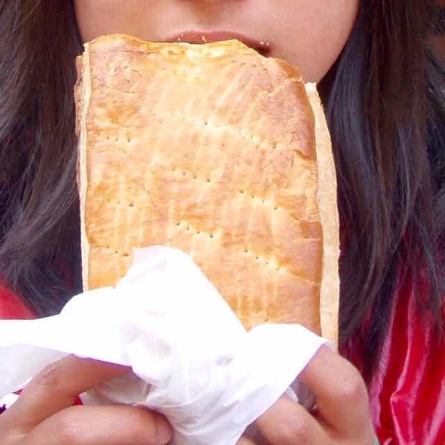 516 カミーノ サンティアゴ巡礼 レオン街 エンパナーダ1