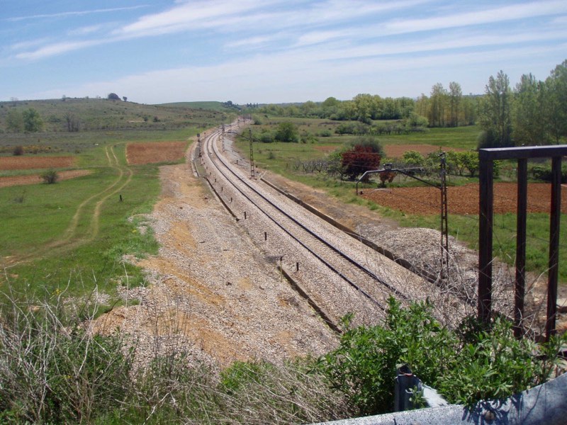 518カミーノ　マザリフェ　線路見下ろす