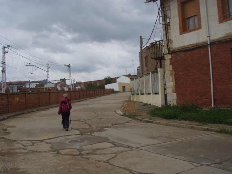 513 サアグーン　町はずれ　1サンティアゴ巡礼　