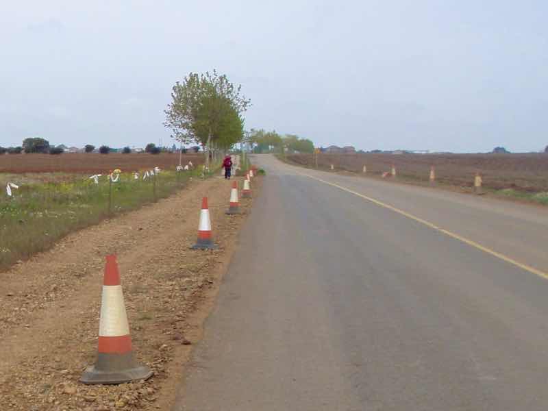 514エル・ブルゴ・ラネル カミーノ　舗装道　工事中1