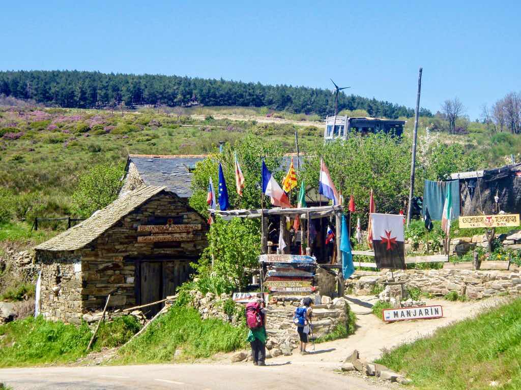 522 カミーノ マンヘリン 13 ついた 看板前