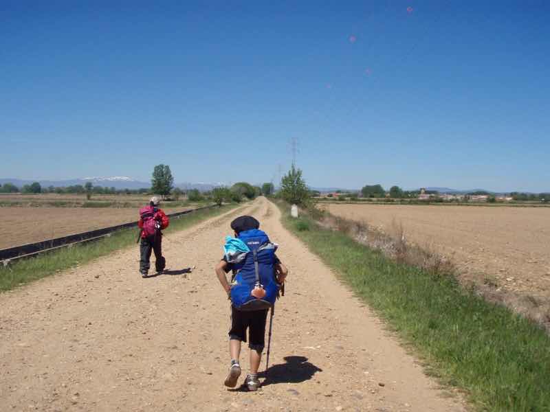 519 カミーノ　オルビゴ　線路沿い　12