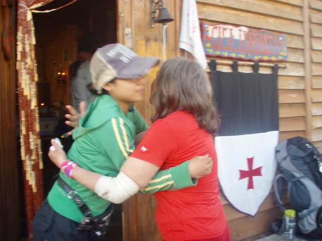 523マンハリン　カミーノ　アルベルゲ　ハグ　1オスピタレラ