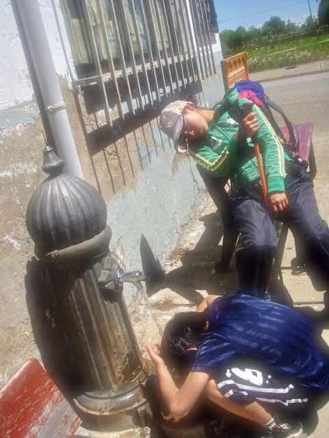 519 カミーノ オルビゴ 頭洗う2 1ぐったり