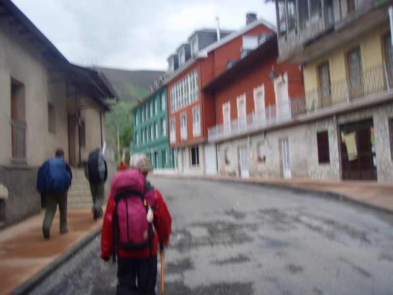 526 カミーノ　ルイテラン　出発1町