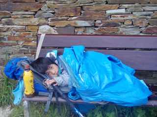 529 カミーノトリアカステーリャ　2ベンチ横になる