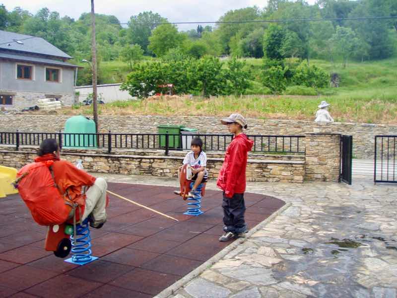 525サンティアゴ巡礼　ルイテランへ　公園12E