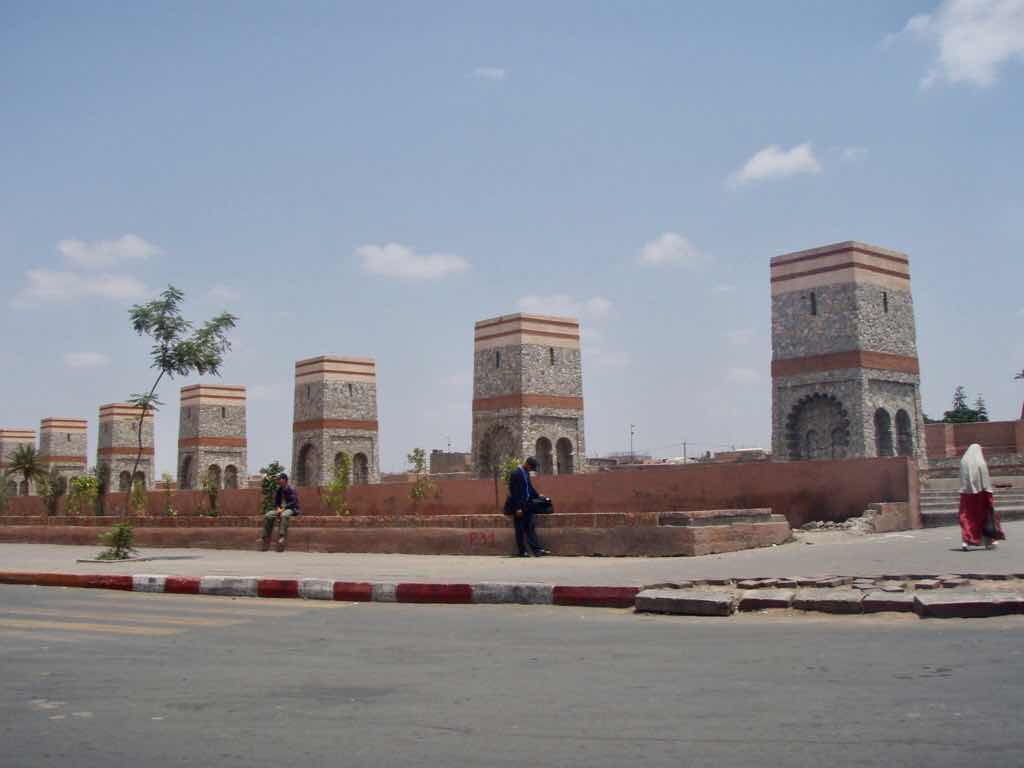 モロッコ　街並み　四角い7つ