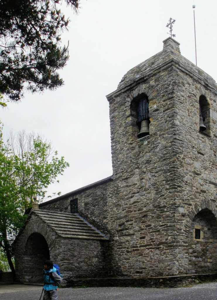 526 カミーノ セブレイロ 教会2