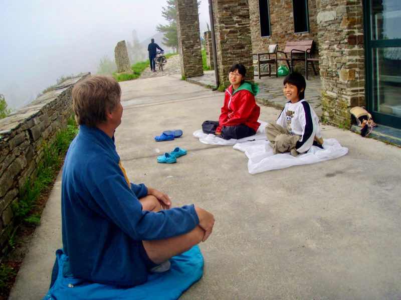 527 カミーノ　セブレイロ　ヨガ　座12A