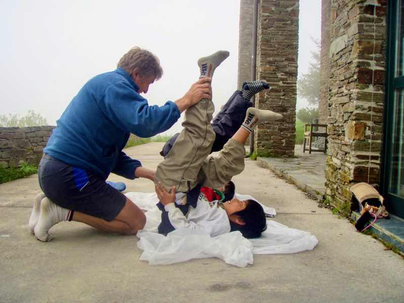 527 カミーノ　セブレイロ　ヨガ　逆さま12A