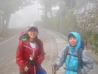 528 カミーノ　トリカステーリャ　12 朝霞　舗装路