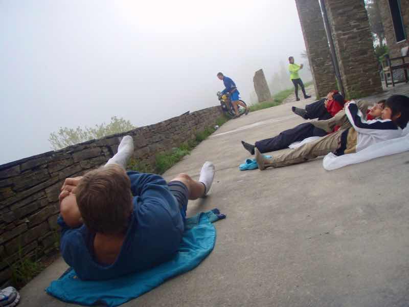 527 カミーノ　セブレイロ　ヨガ　膝12A