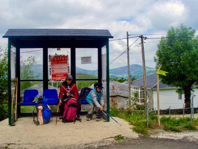 528 カミーノ　トリカステーリャ　バス停　12