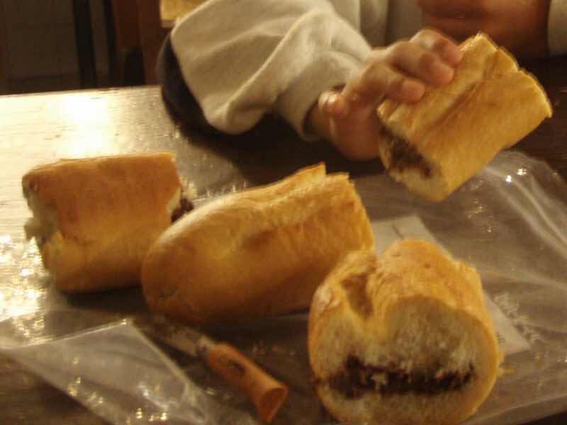 418カミーノ　サンティアゴ巡礼　ズビリ　チョコパン