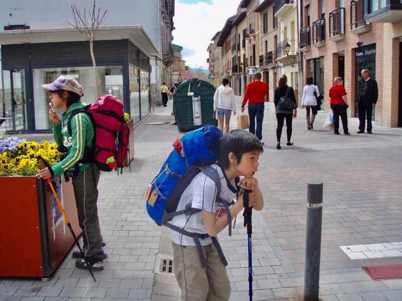 419 パンプローナ カミーノ サンティアゴ巡礼 パンプローナ広場入口12