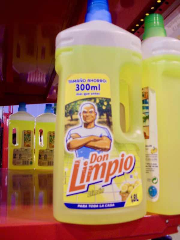 419 パンプローナ カミーノ サンティアゴ巡礼 スーパー洗剤