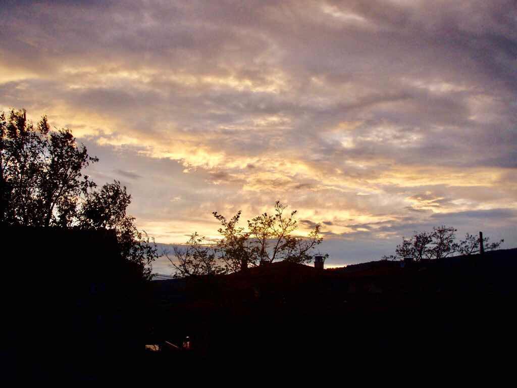422 サンティアゴ巡礼 ウテルガ 夕焼け空