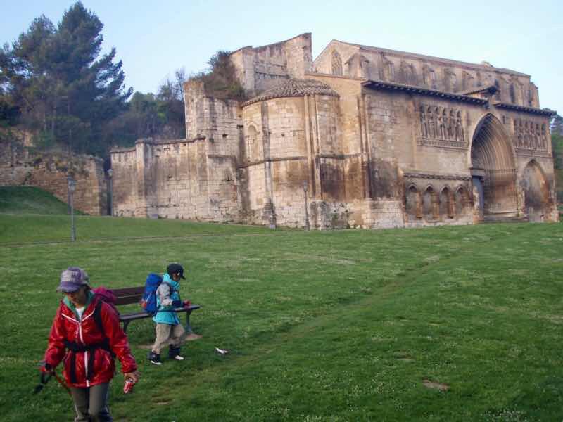 425 エステージャ 風景 古い建物 スペイン カミーノ