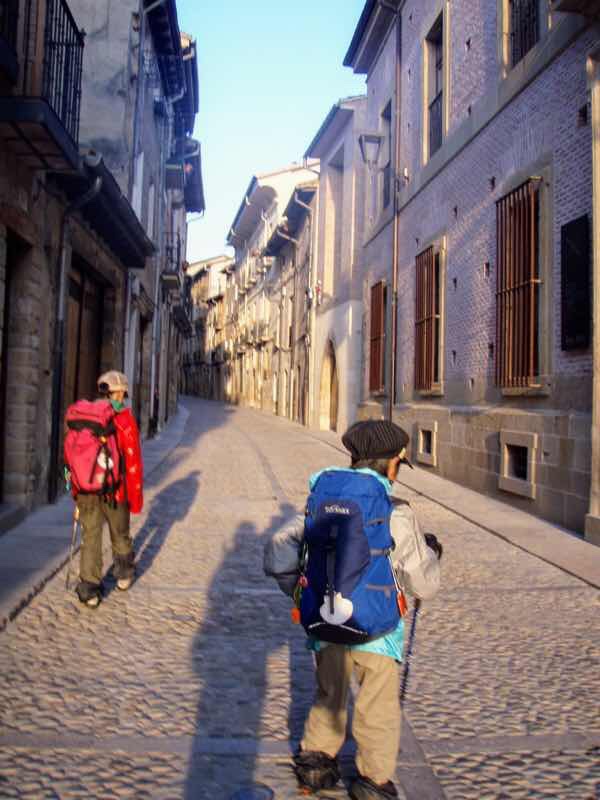 425 エステージャ 風景 古い街並み スペイン カミーノ