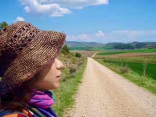 425 ロスアルコス スペイン田舎道の3 雲青 カミーノ