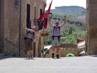 426 スペイン旅 子どもと一緒 トレス・デル・リオ サンティアゴ巡礼 仲間2人