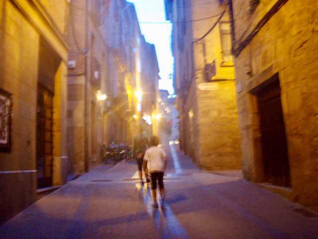 427 カミーノ　ビアナ　街並み　夕暮れ