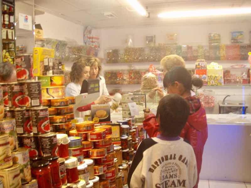 430 スペイン巡礼　買い物食料品店　ナヘラ　子連れサンティアゴ巡礼