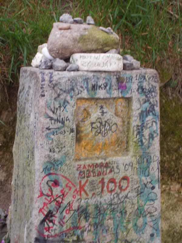 601 カミーノ caminoポルトマリンportmarin カミーノ100km石碑